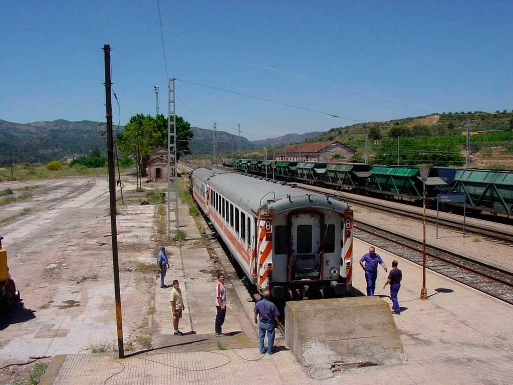Arribada del cotxe a Mora 2004.